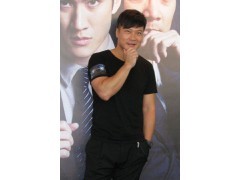 钱嘉乐与文化经纪人服务 代言、代理与签约的深度解析